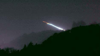 Illustration for article titled The Absolute Best Pictures of Last Night's Blazing Meteor Over California